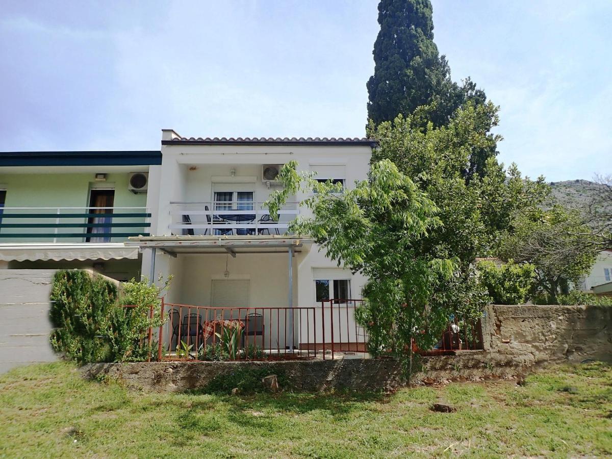 Apartment Maca Starigrad Paklenica Eksteriør billede