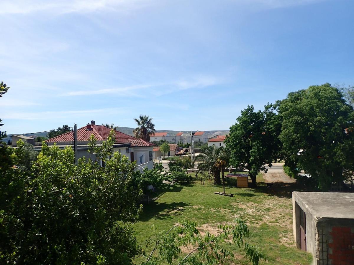 Apartment Maca Starigrad Paklenica Eksteriør billede